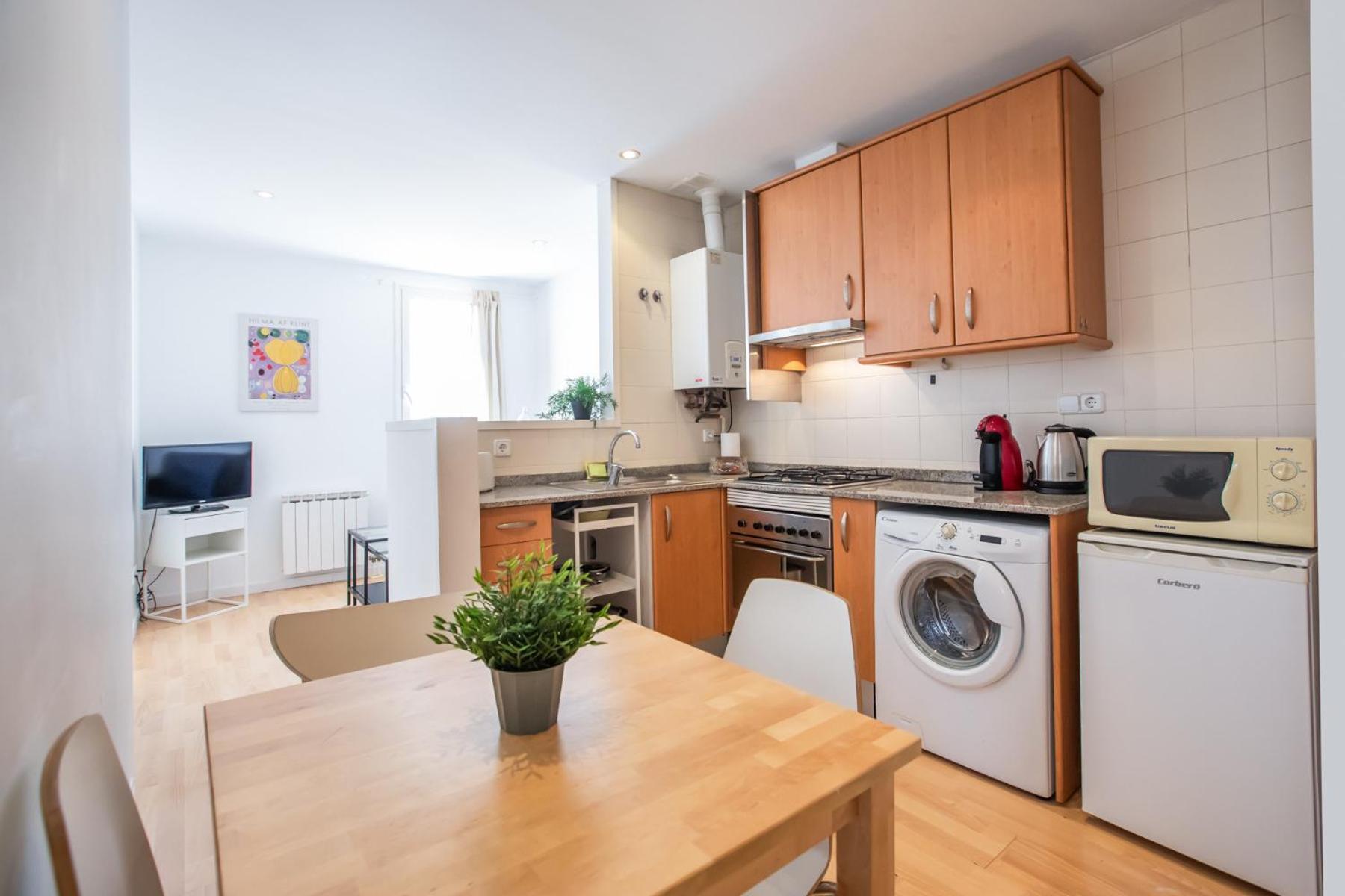 23ptbg1090 - Beautiful 2br Near Sants Appartement Barcelona
